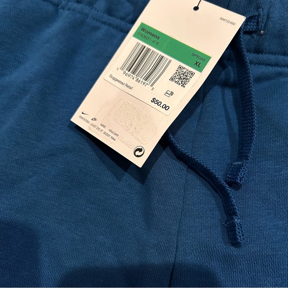 Nike shorts - Picture 4 of 6